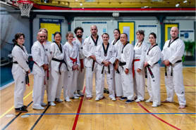 Cours de Taekwondo à Fresnes pour enfants de 8 à 12 ans, adolescents et adultes. Horaires le mardi, le jeudi et le dimanche. Tarifs et inscriptions.